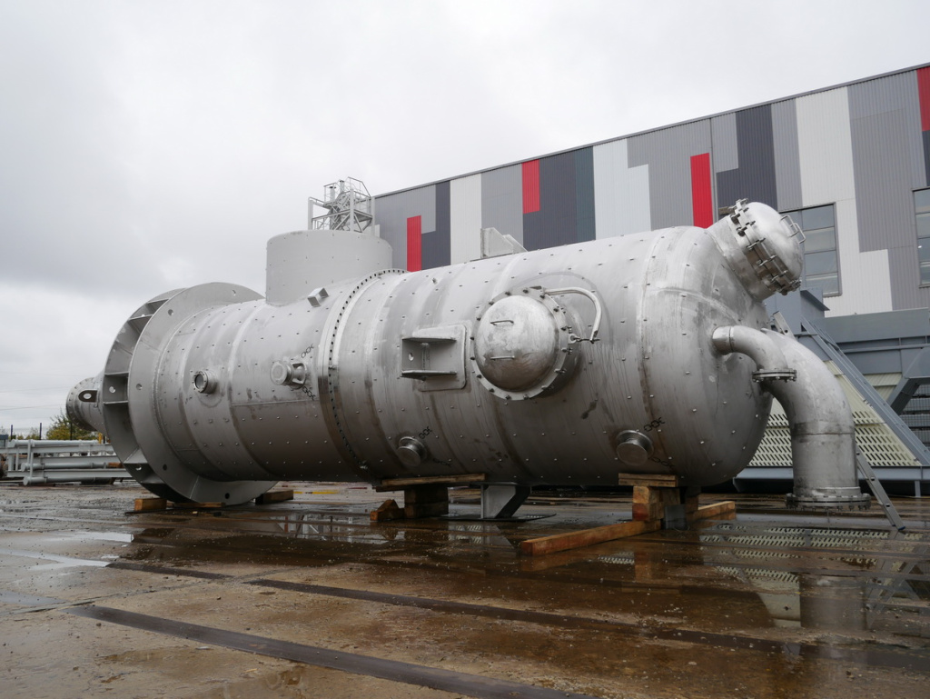 barometric condenser NPO Passat-4.JPG